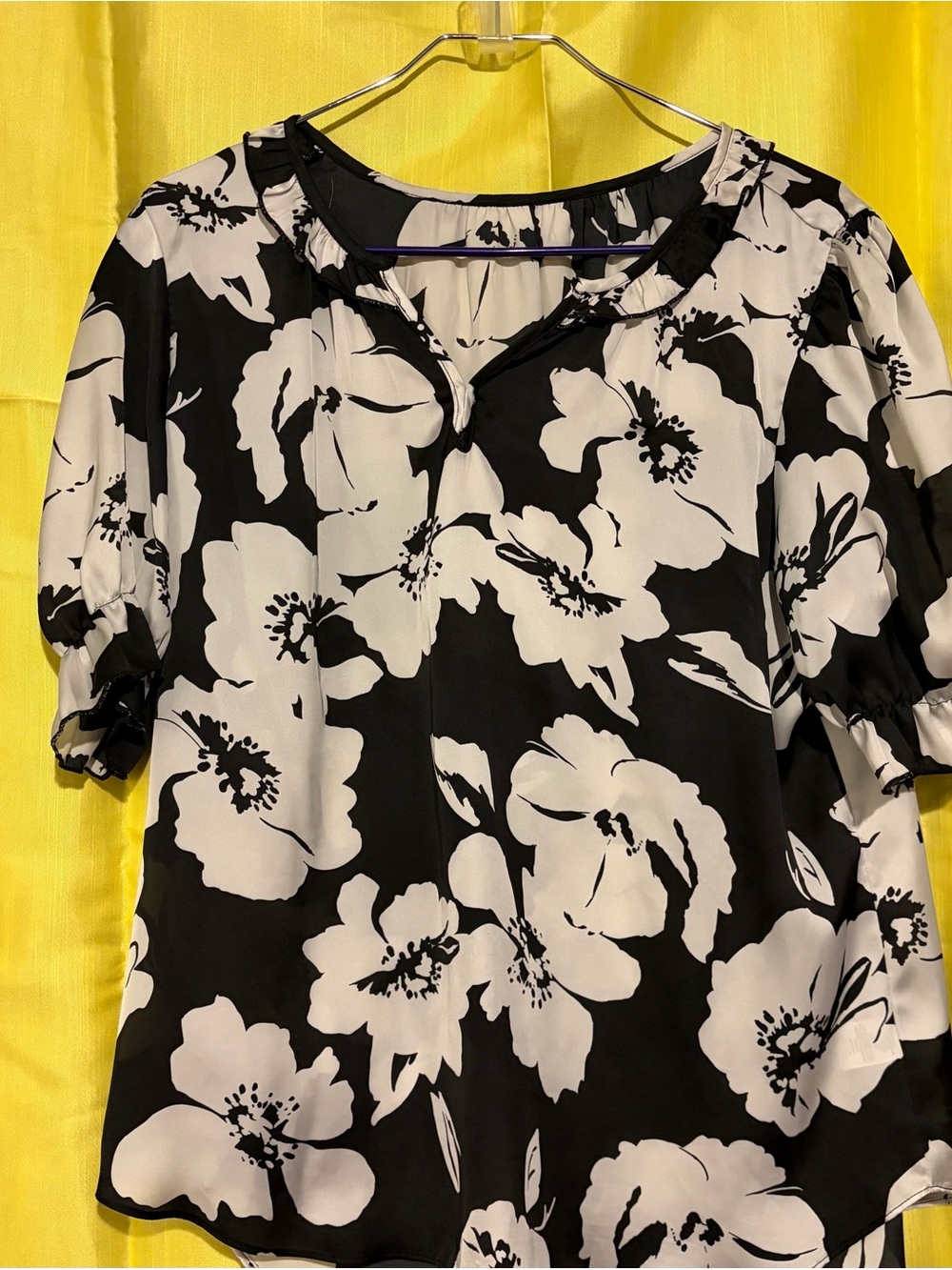 Black & White Floral Women's Blouse - Classic Short Sleeve Top